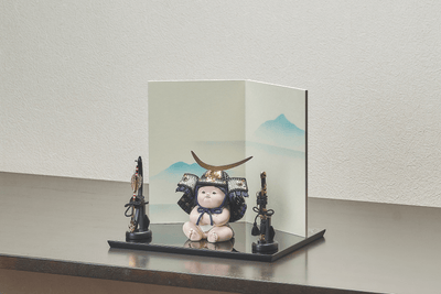 三日月前立紺色兜の大将、「守」