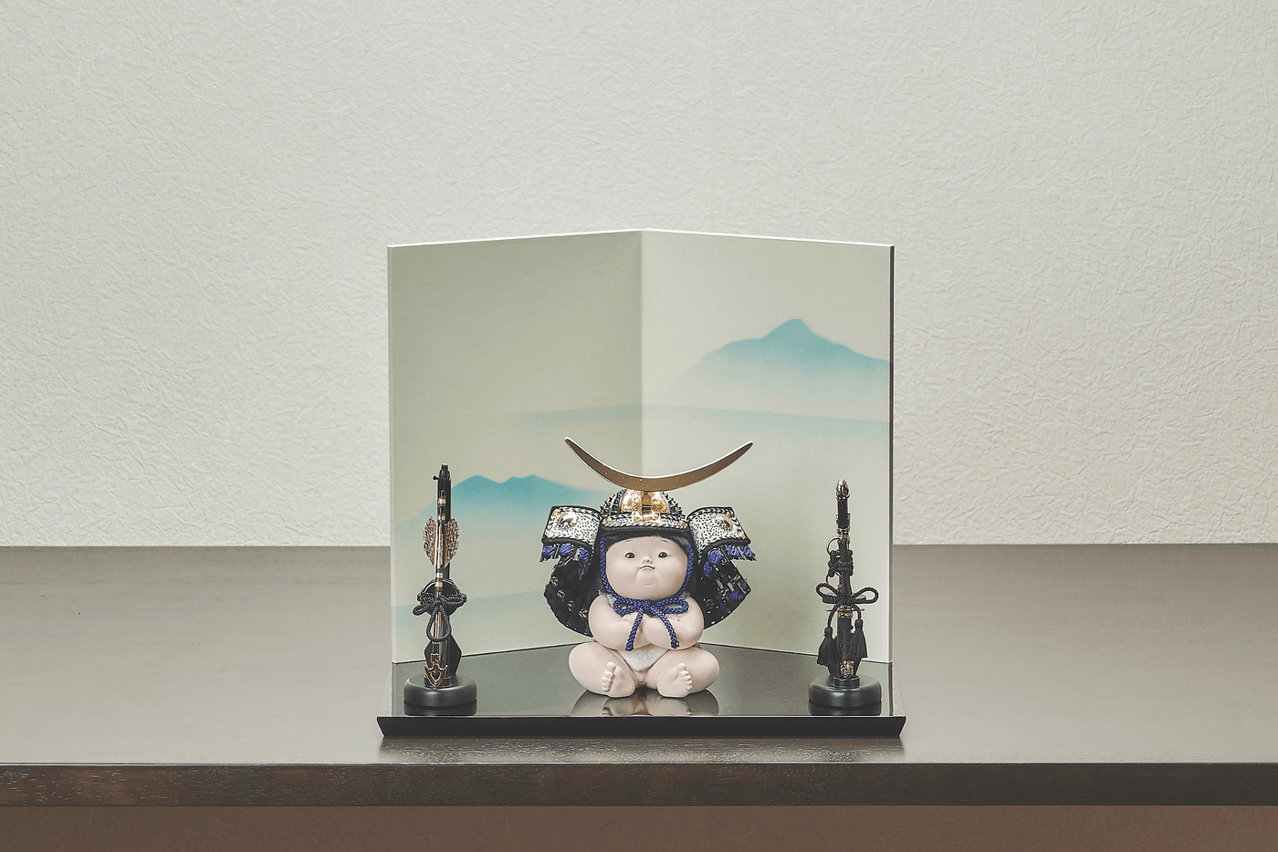 三日月前立紺色兜の大将、「守」