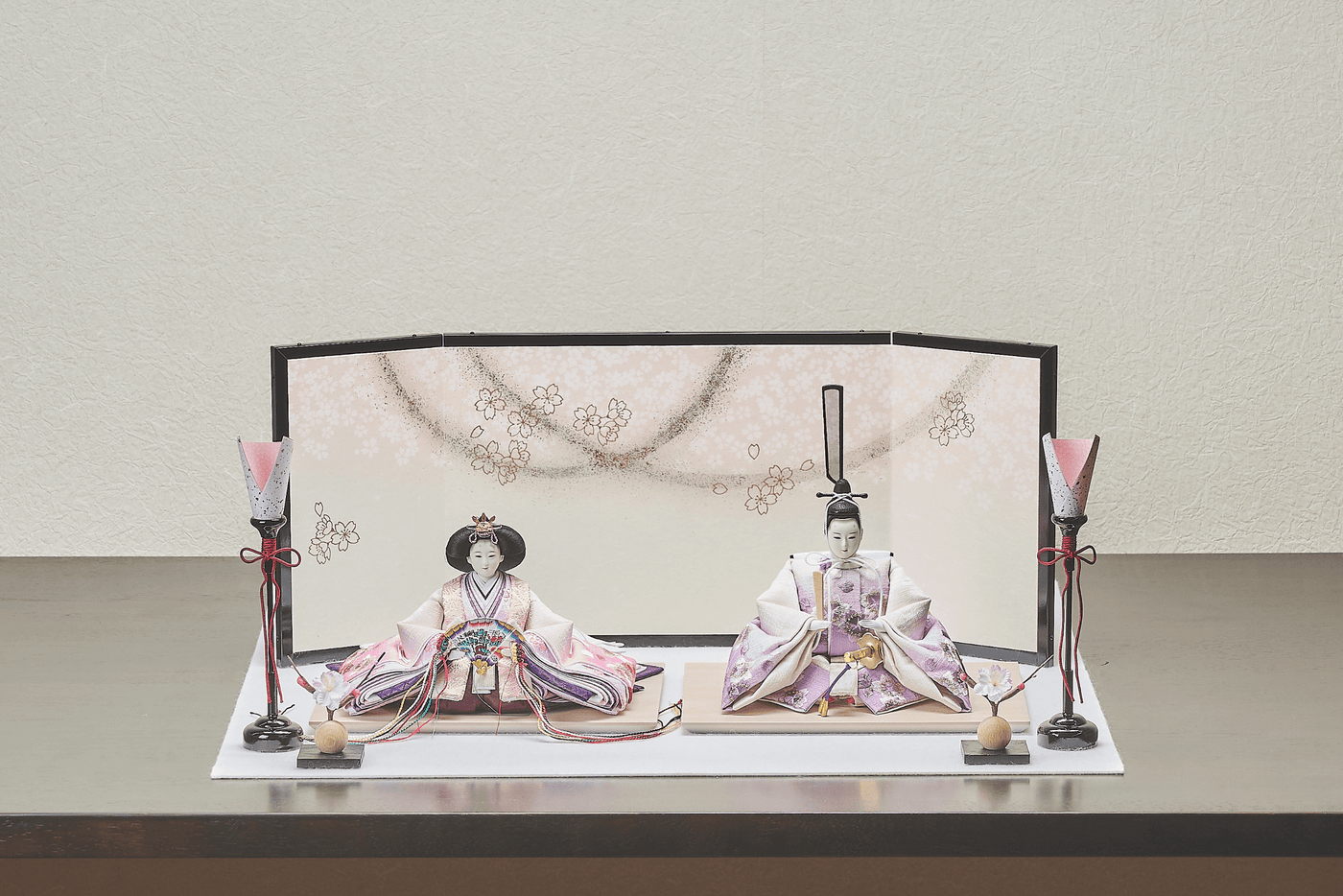 春霞に、春の香りのおひなさま