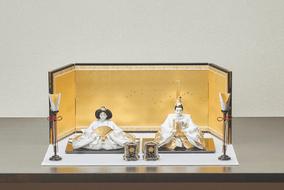 金砂子に、煌めくおひなさま