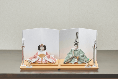 桃色と若草色のおひなさま