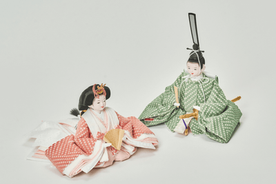 桃色と若草色のおひなさま