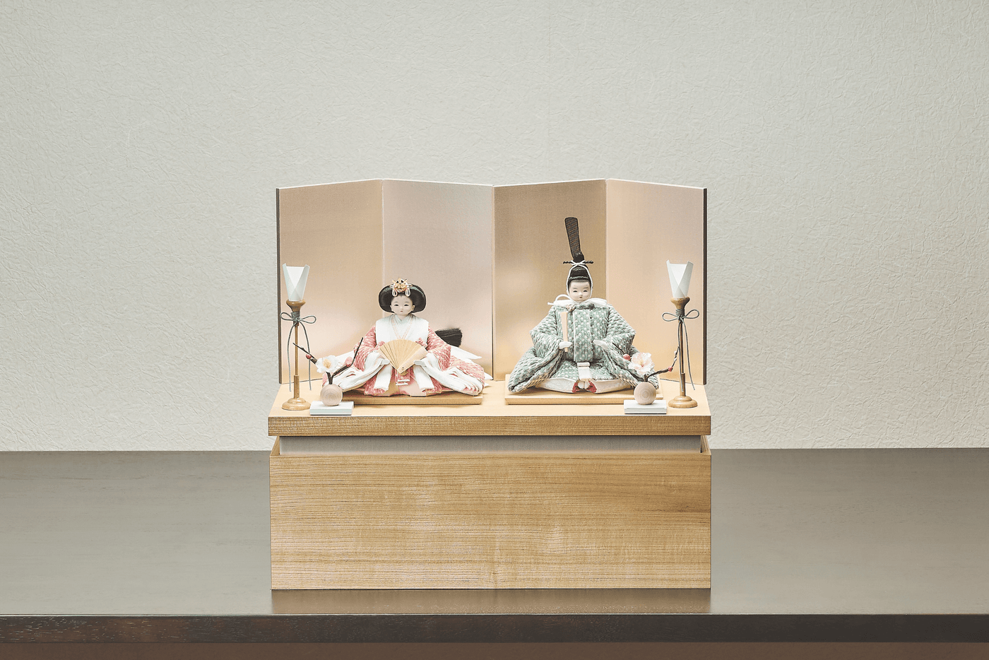 桃色と若草色のおひなさま（極小）