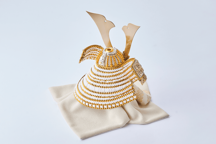 カドカド　今右衛門　花器 酒井田正（ 14代 酒井田柿右衛門 ）「錦 秋草文 壺」を、ヤフー