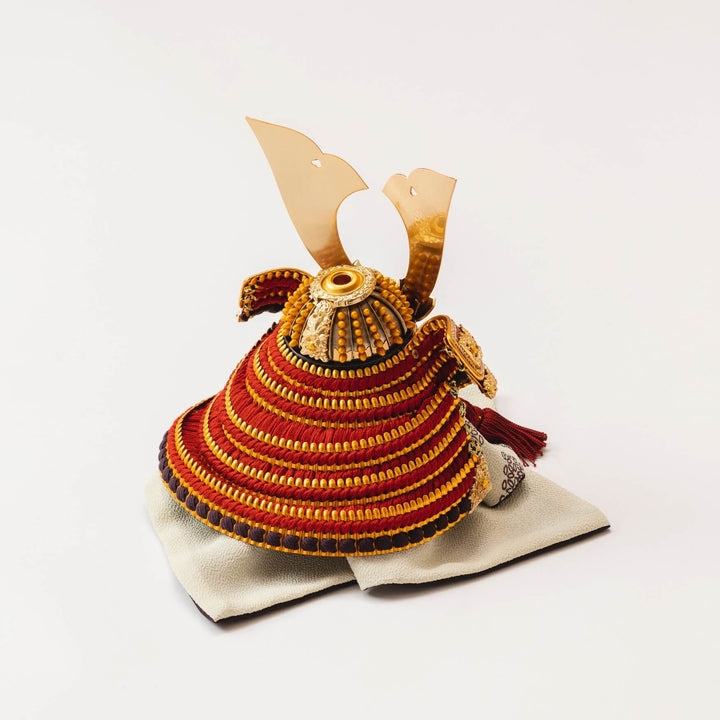 兜　年代物　アンティーク 近代工芸 人形甲冑師；初代 上原玉鳳｜UEHARA Gyokuho( 東京, 昭和30