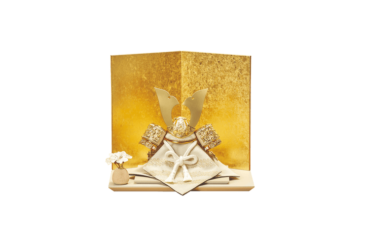 純白の金色兜 – 人形工房 左京 純白の金色兜 – 人形工房 左京