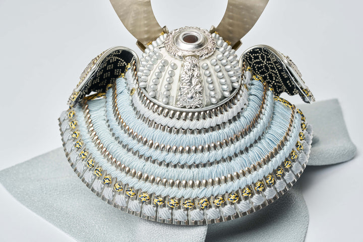 縹色の銀兜 – 人形工房 左京