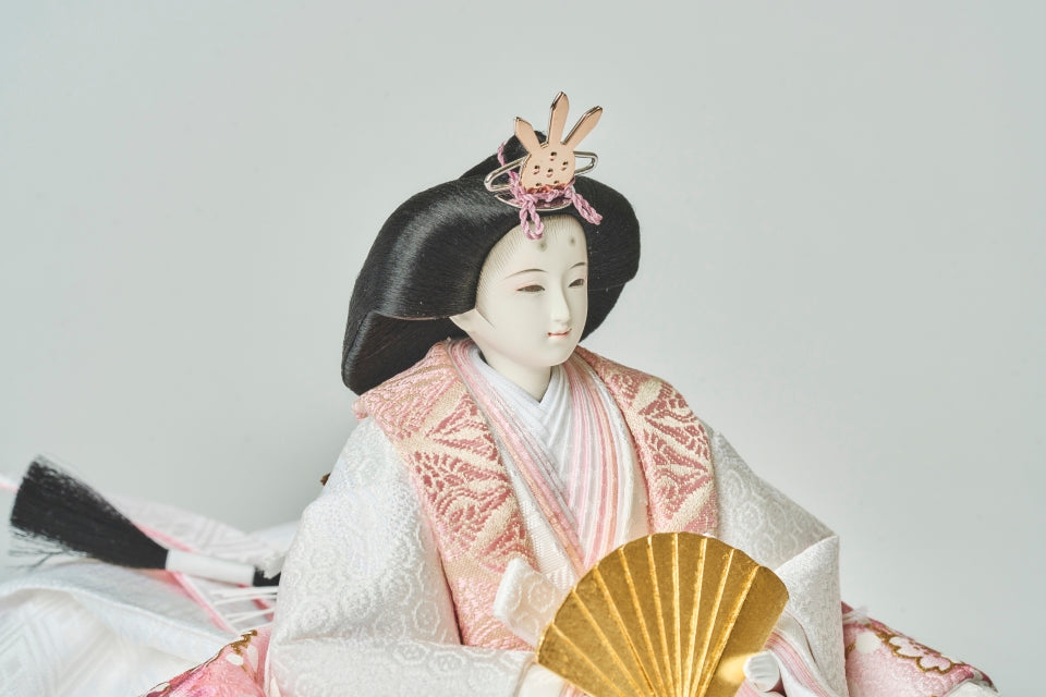 ふたり、寄り添うおひなさま – 人形工房 左京