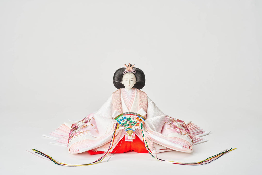 ふたり、寄り添うおひなさま – 人形工房 左京