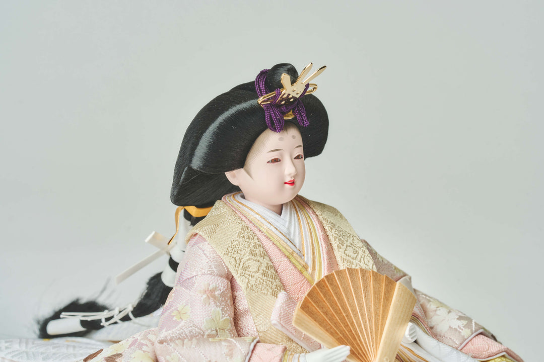 桜色のおひなさまとひな道具 – 人形工房 左京