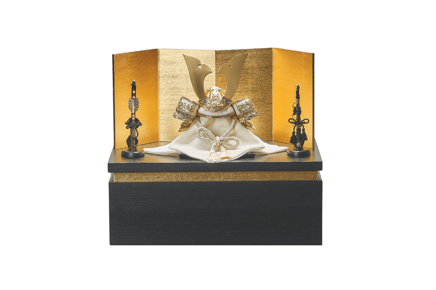 流れ金色箔に秘色の兜