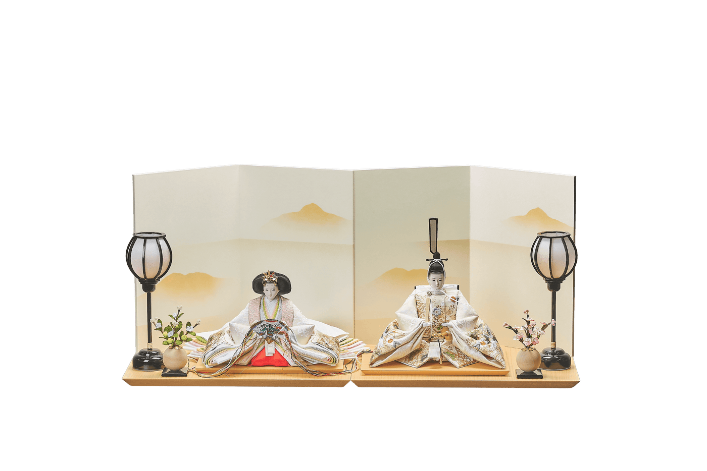 うららか、金と松のおひなさま（中）