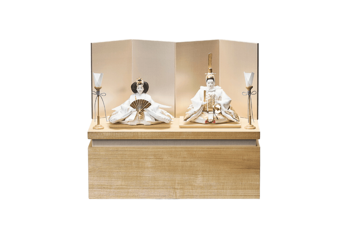 桜箔に金華の煌めくおひなさま