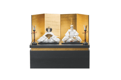 流れ金色箔に純白、絹のおひなさま