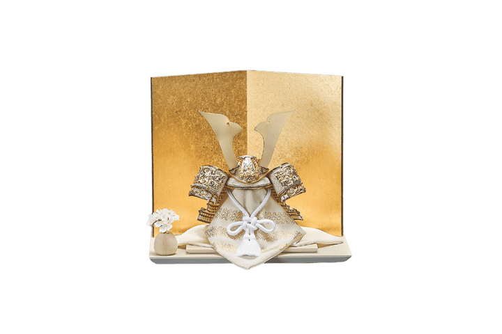 【新品】木製 兜 金箔 桐製 京都大丸で購入 五月人形 伝統工芸士・平安晴峰作 7号 大地 淡茶糸 金小札兜 最高級